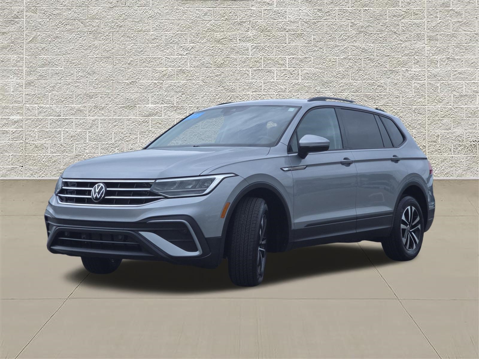 Certified 2023 Volkswagen Tiguan S w/ IQ.Drive Package FWD image 3
