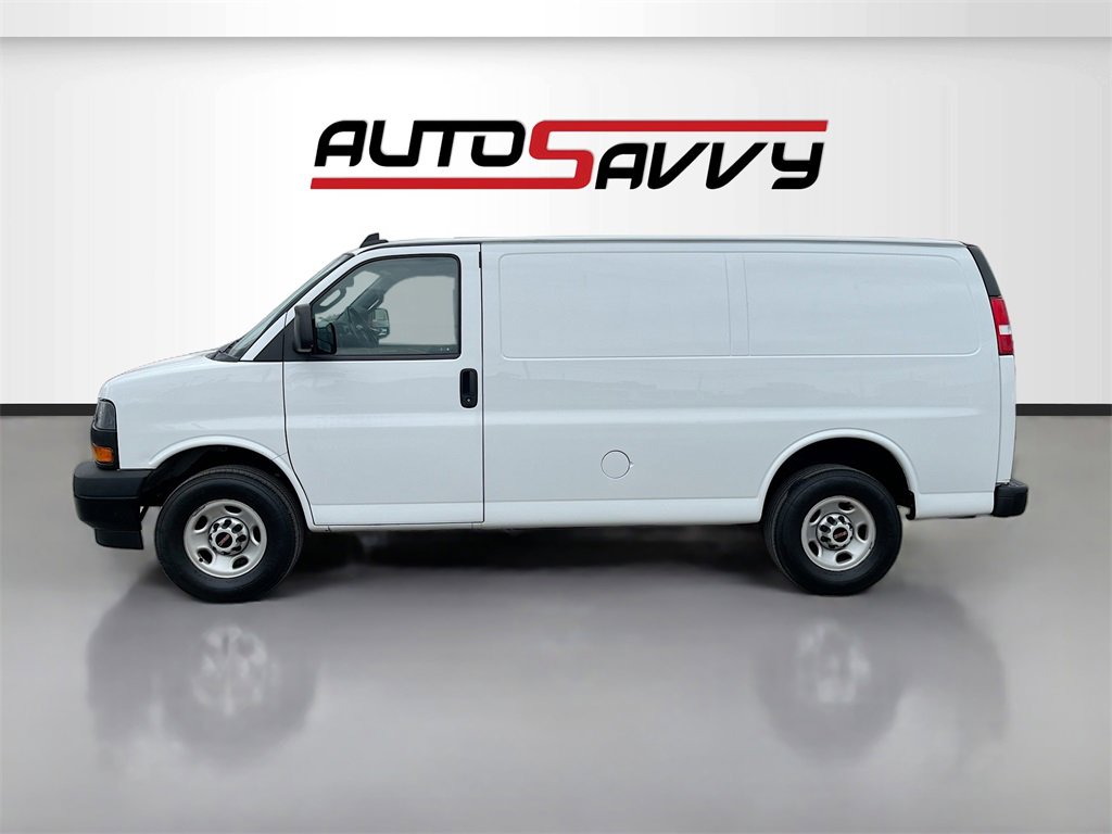 Used 2023 GMC Savana 2500 w/ Driver Convenience Package image 4
