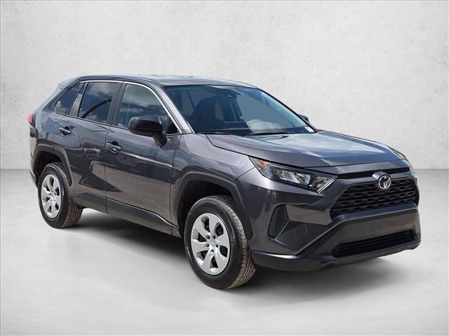 Used 2022 Toyota RAV4 LE FWD image 3