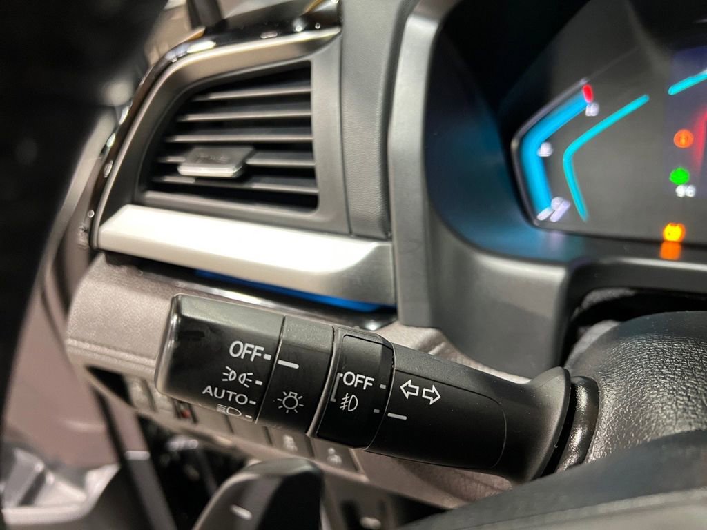 Used 2019 Honda Odyssey Touring image 38