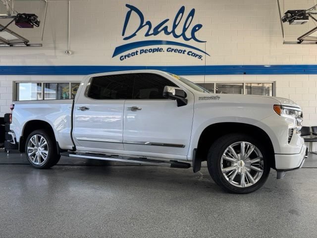 Used 2022 Chevrolet Silverado 1500 High Country w/ High Country Premium Package AWD/4WD image 1