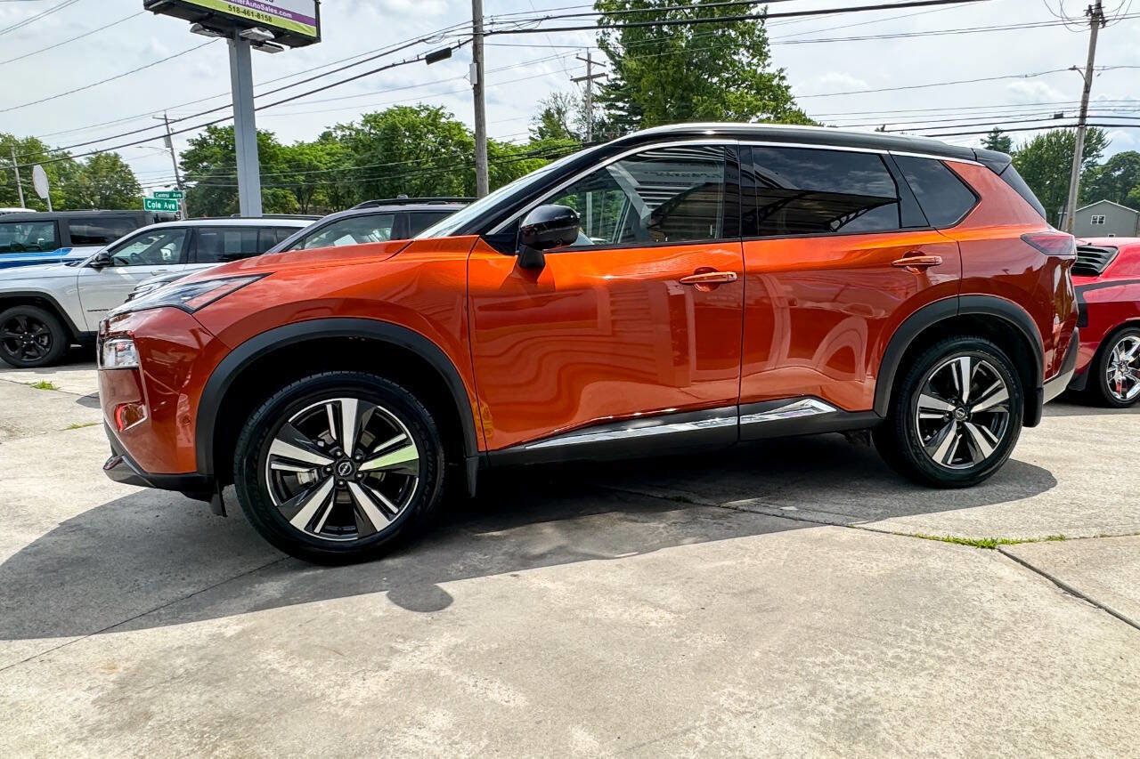 Used 2022 Nissan Rogue SL w/ SL Premium Package image 6