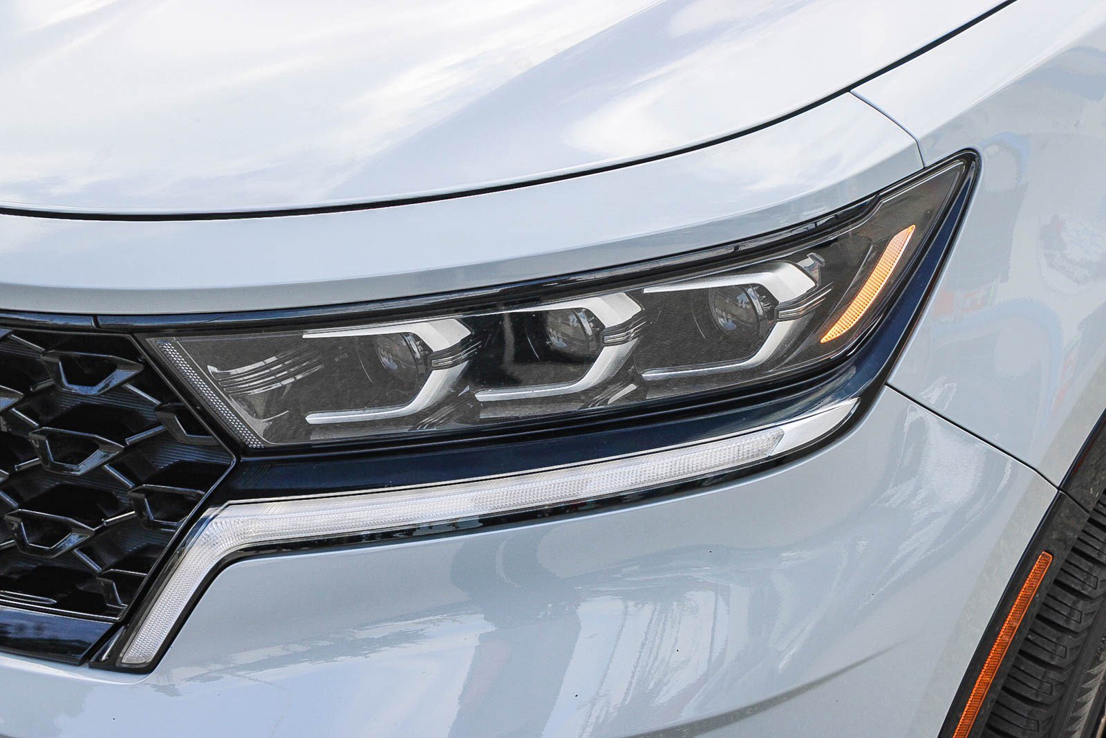 Used 2023 Kia Sorento SX image 5