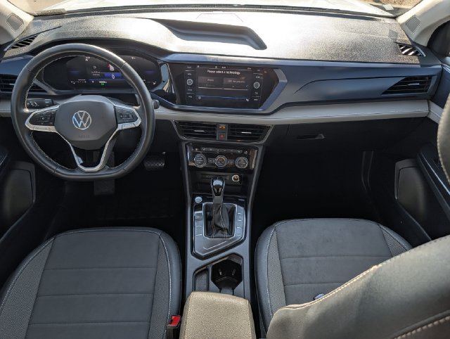 Used 2024 Volkswagen Taos SE FWD image 11