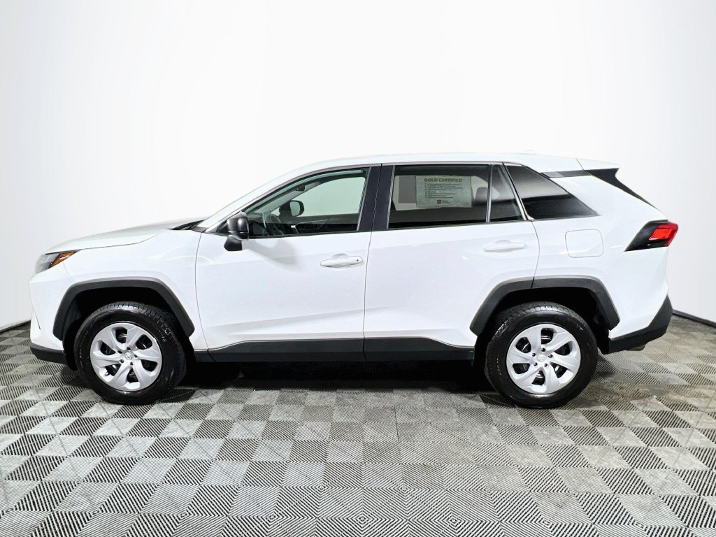 Certified 2024 Toyota RAV4 LE AWD/4WD image 4