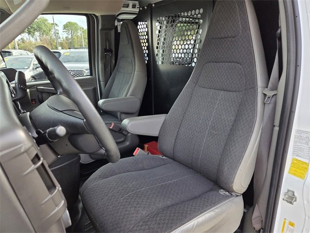 Used 2024 Chevrolet Express 2500 w/ Driver Convenience Package image 13