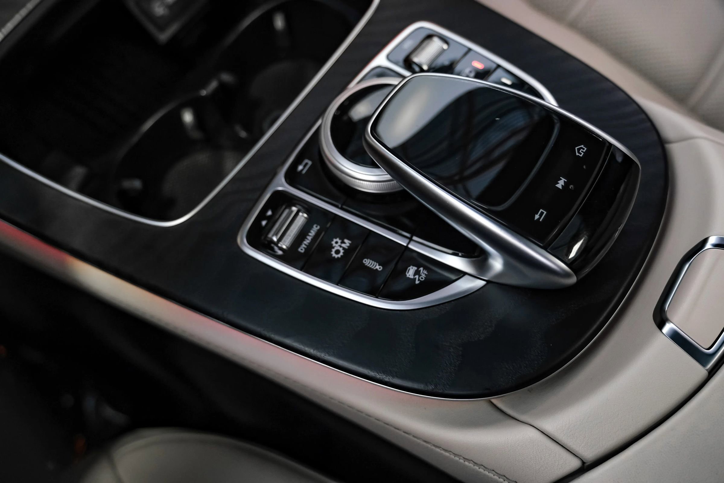 Used 2018 Mercedes-Benz E 63 AMG S image 23