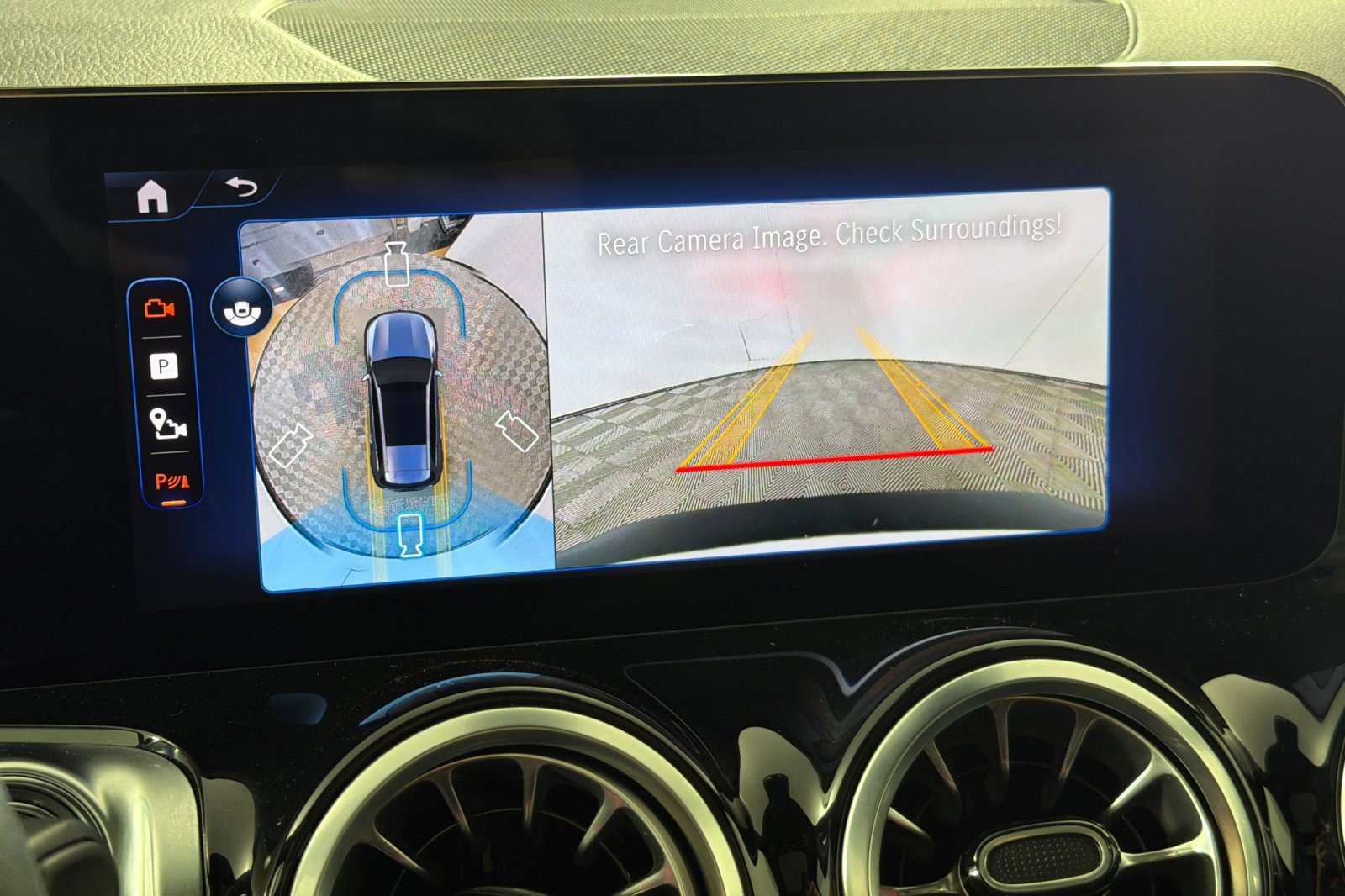 Used 2025 Mercedes-Benz EQB 300 4MATIC w/ Driver Assistance Package image 19