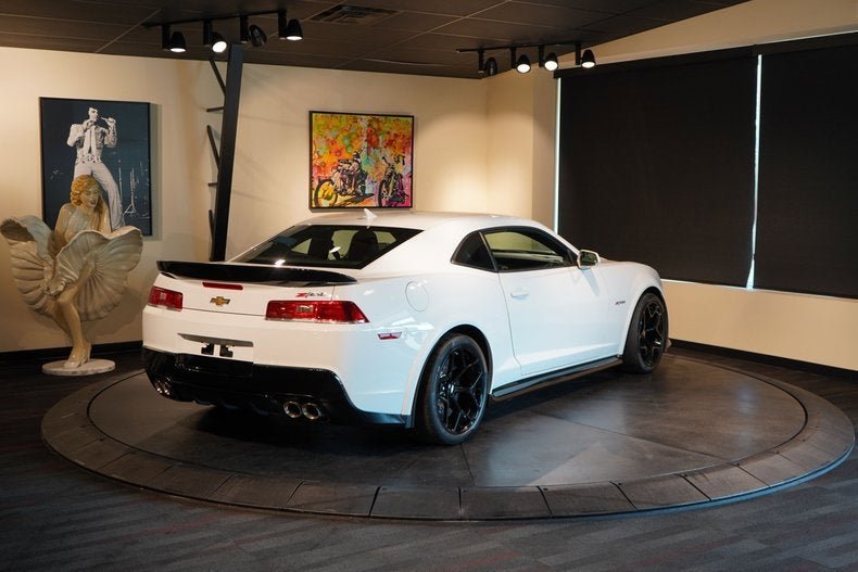 Used 2014 Chevrolet Camaro Z/28 RWD image 10
