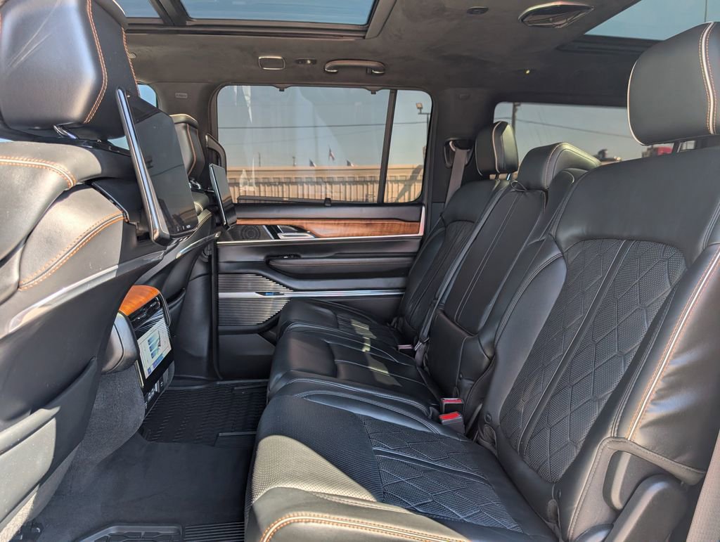 Used 2022 Jeep Grand Wagoneer Series III w/ Rear Seat Video Group 1 image 23