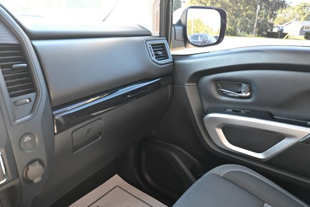 Used 2024 Nissan Titan SV AWD/4WD image 27