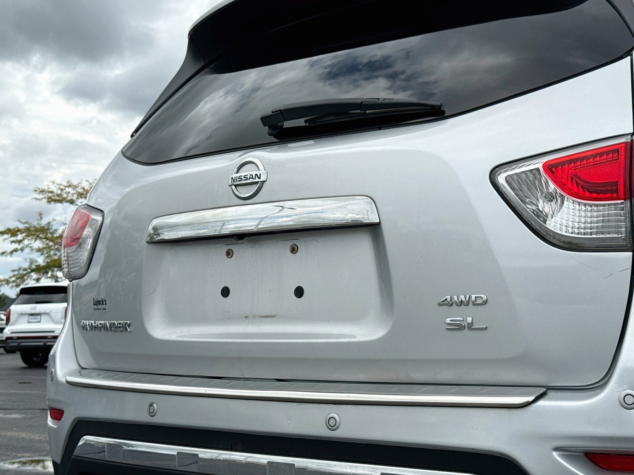 Used 2013 Nissan Pathfinder SL w/ SL Premium Pkg AWD/4WD image 6