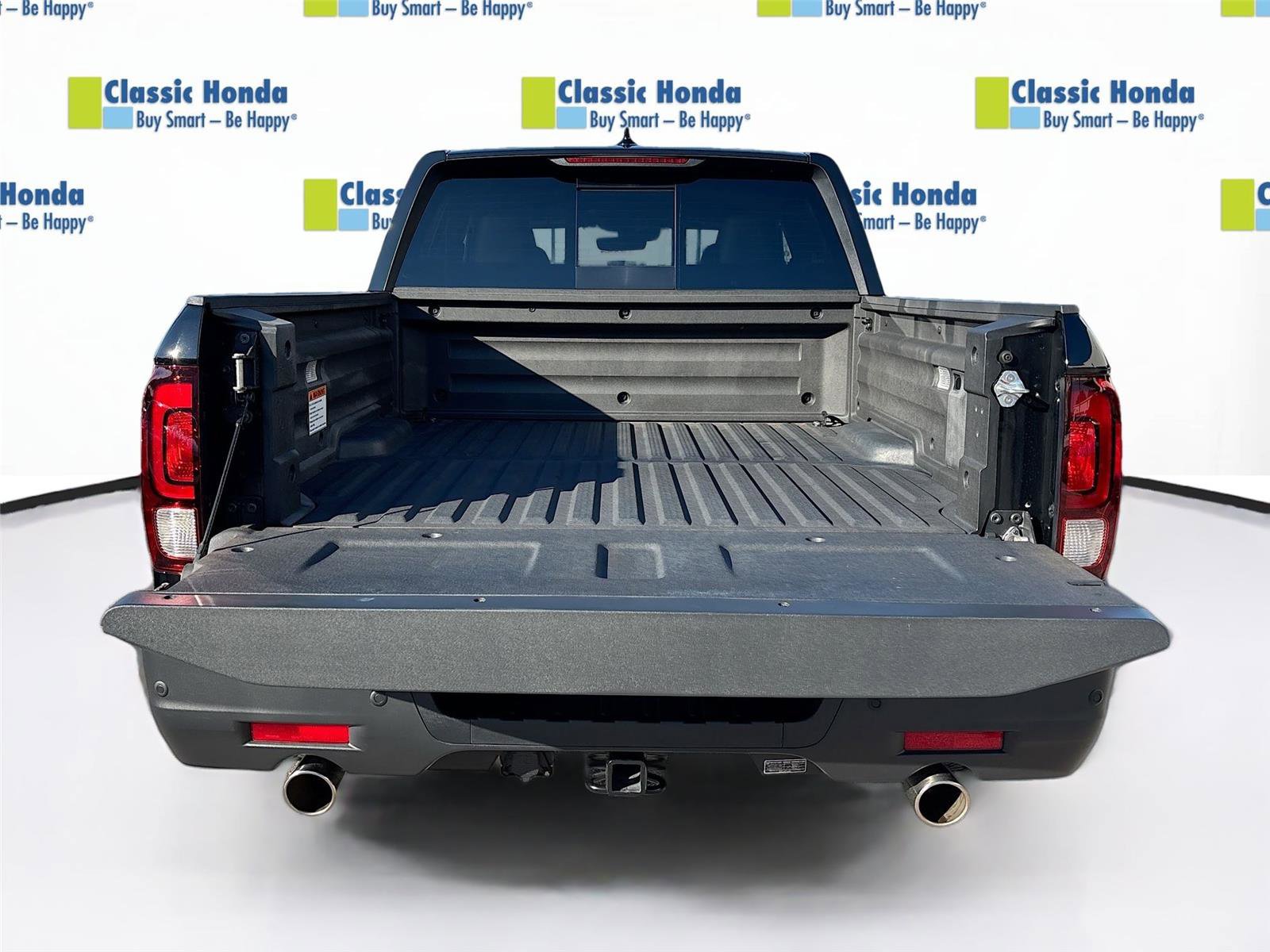 Used 2025 Honda Ridgeline TrailSport image 32