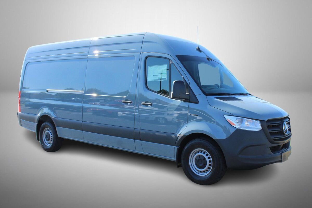 New 2024 Mercedes-Benz eSprinter 170 Cargo image 5