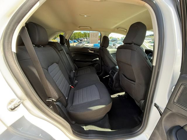 Used 2022 Ford Edge SE w/ Black Appearance Package image 10