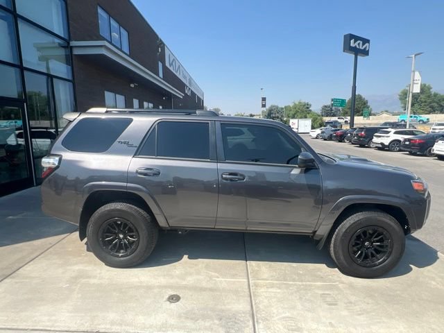 Used 2022 Toyota 4Runner TRD Off-Road AWD/4WD image 6