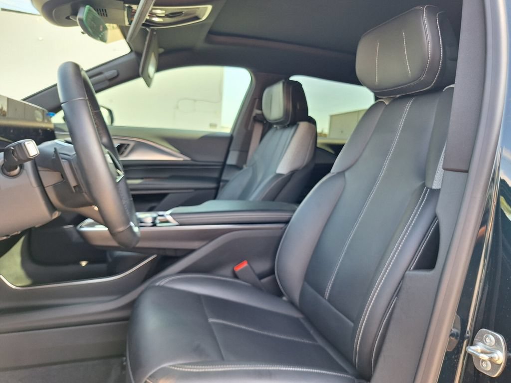 Certified 2024 Cadillac Lyriq Tech AWD/4WD image 22