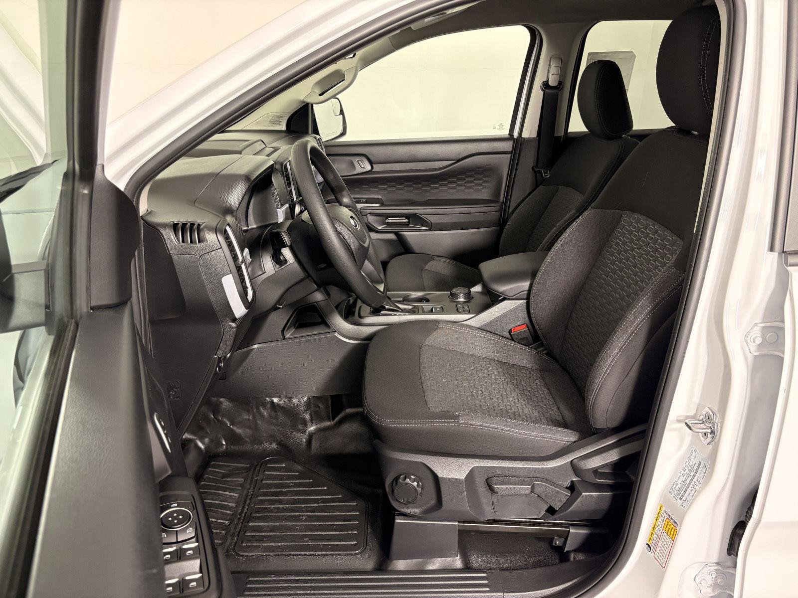 Used 2025 Ford Ranger XL w/ Trailer Tow Package image 12