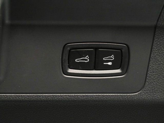 Certified 2024 Porsche Panamera 4 AWD/4WD image 31