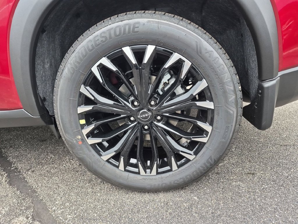New 2026 Nissan Rogue Dark Armor AWD/4WD image 13