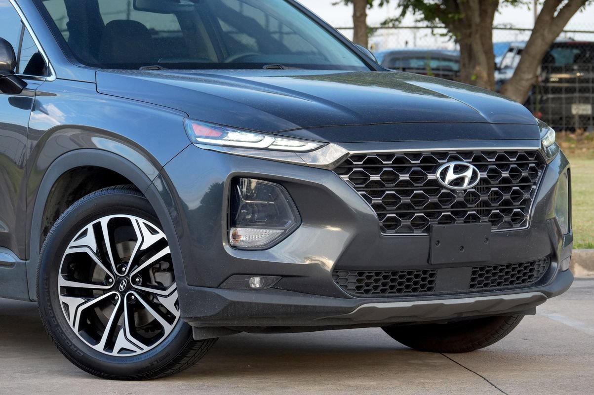 Used 2020 Hyundai Santa Fe Limited FWD image 18
