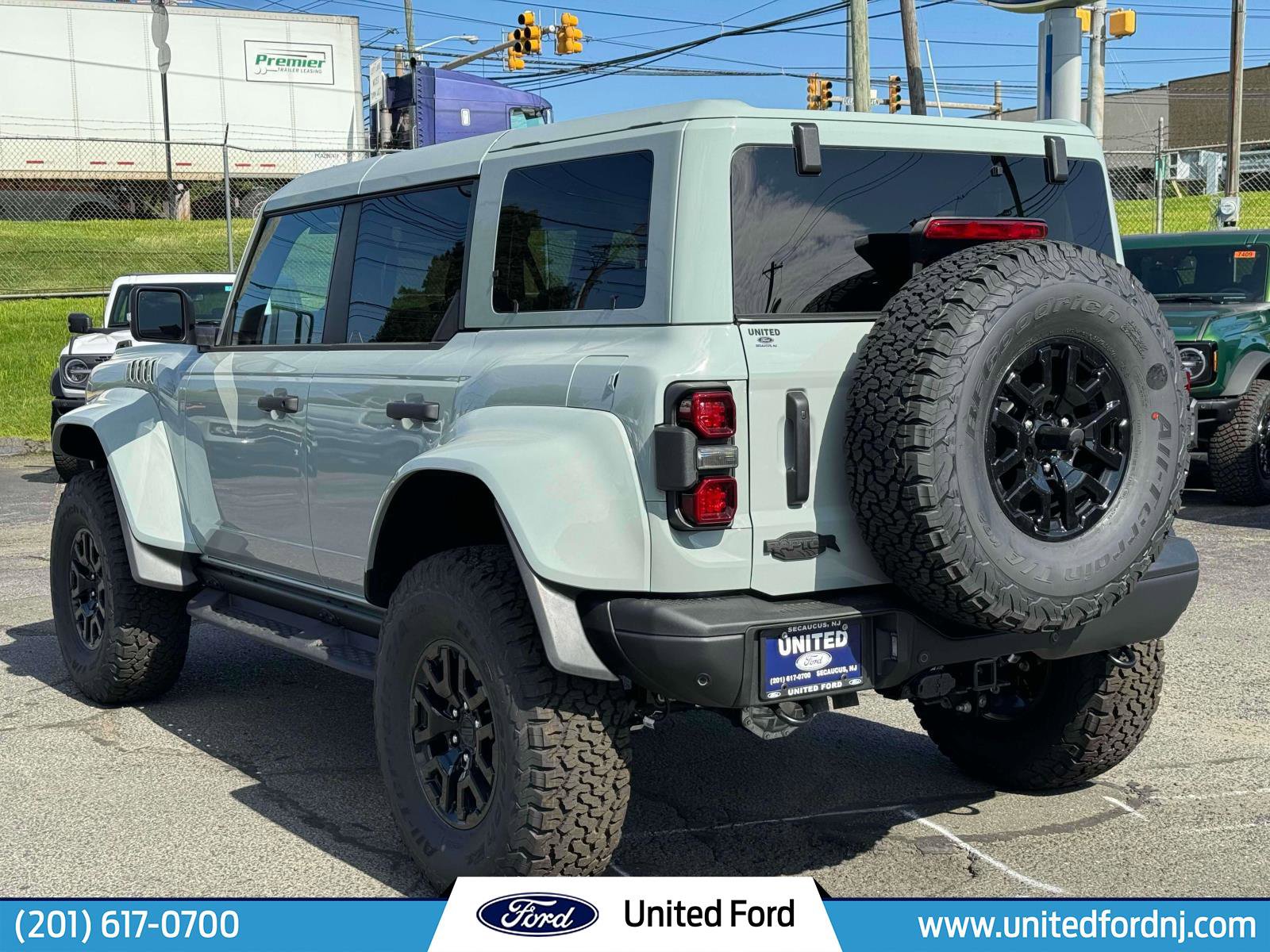 Used 2024 Ford Bronco Raptor w/ Interior Carbon Fiber Pack 6 image 3