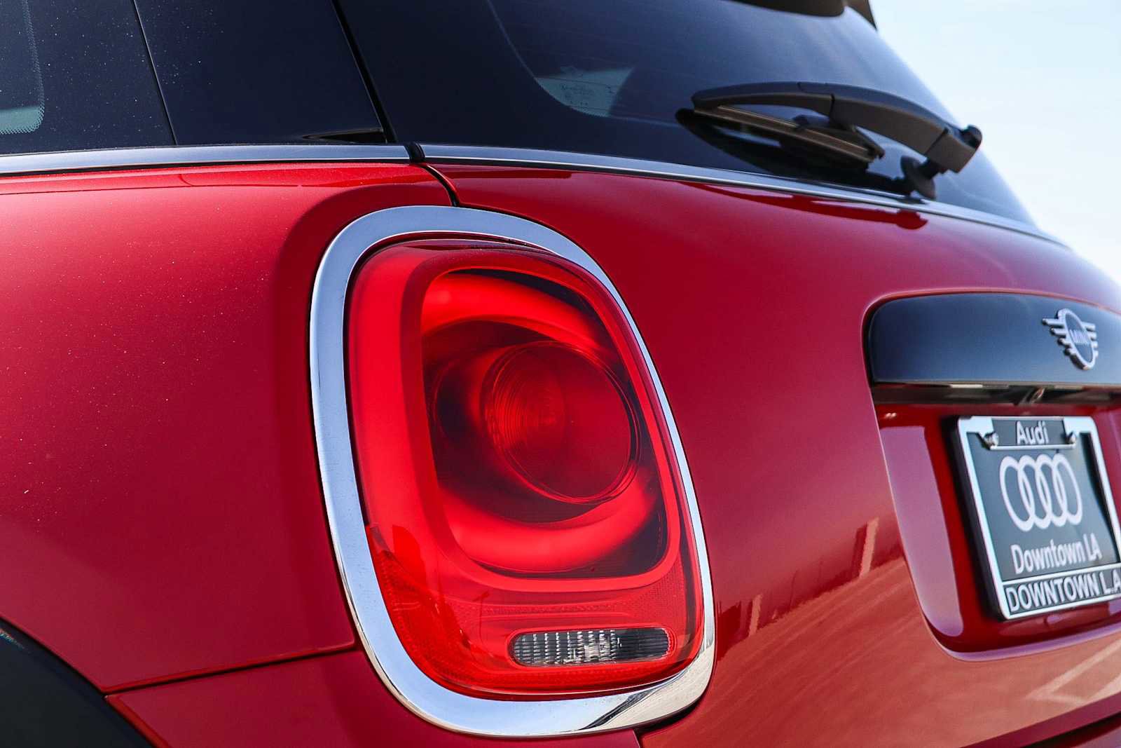 Used 2020 MINI Cooper 2-Door Hardtop image 12