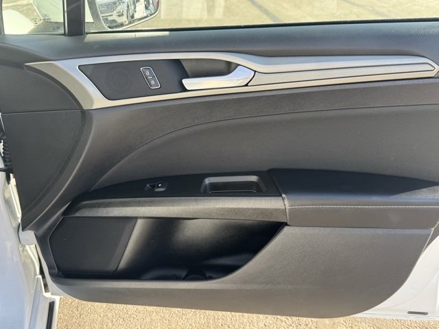 Certified 2020 Ford Fusion SE image 24