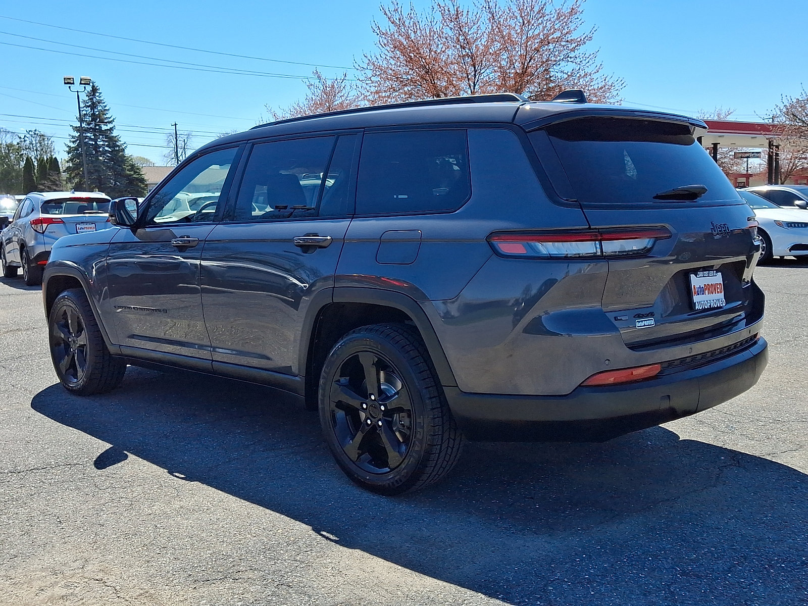 Used 2021 Jeep Grand Cherokee L Laredo AWD/4WD image 4