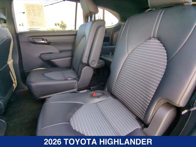 Used 2026 Toyota Highlander XSE AWD/4WD image 21