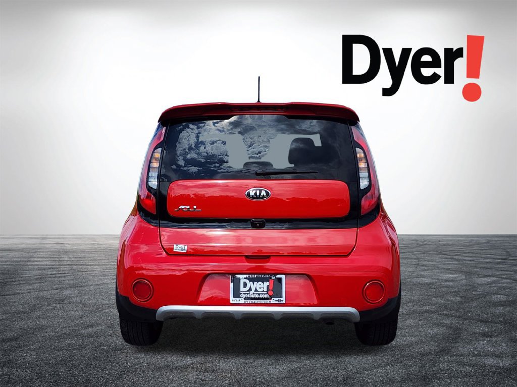 Used 2017 Kia Soul + FWD image 5
