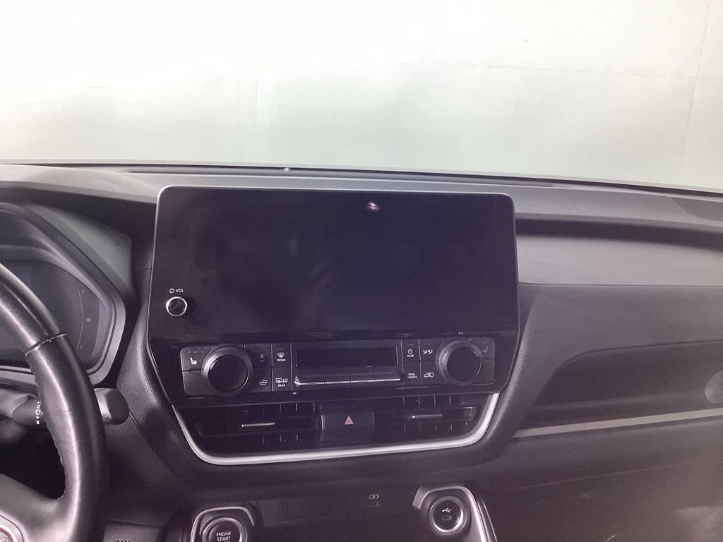 Used 2024 Toyota Grand Highlander AWD image 17
