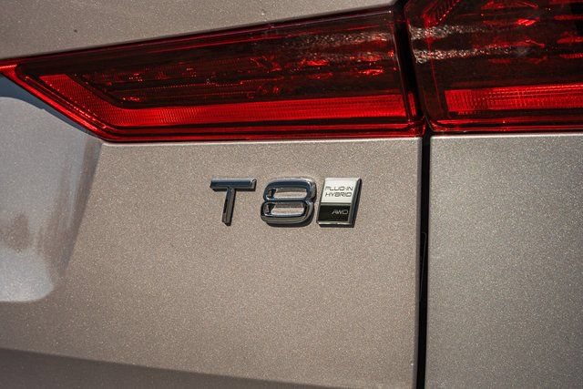Used 2026 Volvo XC60 T8 Plus AWD/4WD image 9
