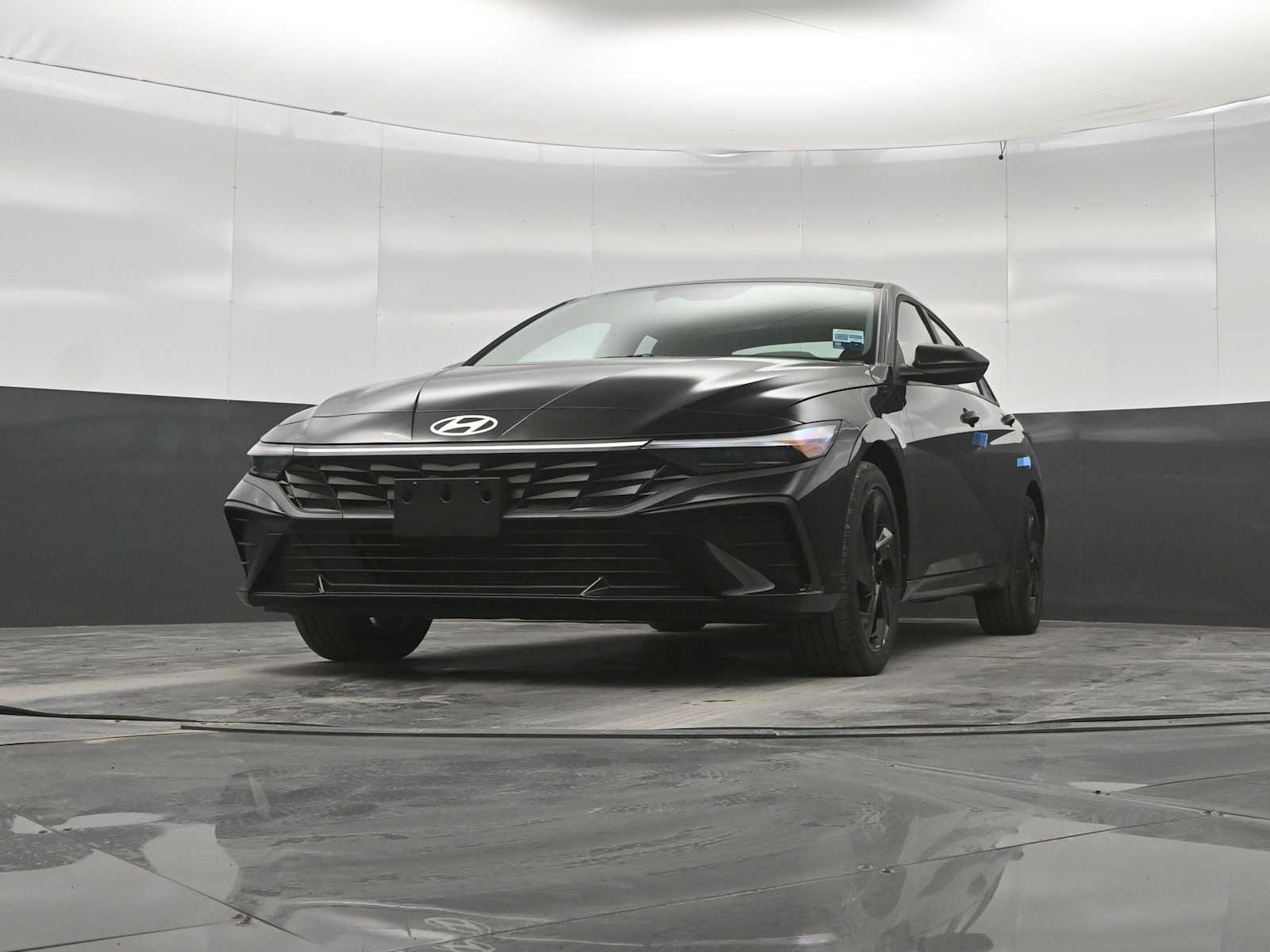 New 2026 Hyundai Elantra Sport FWD image 34