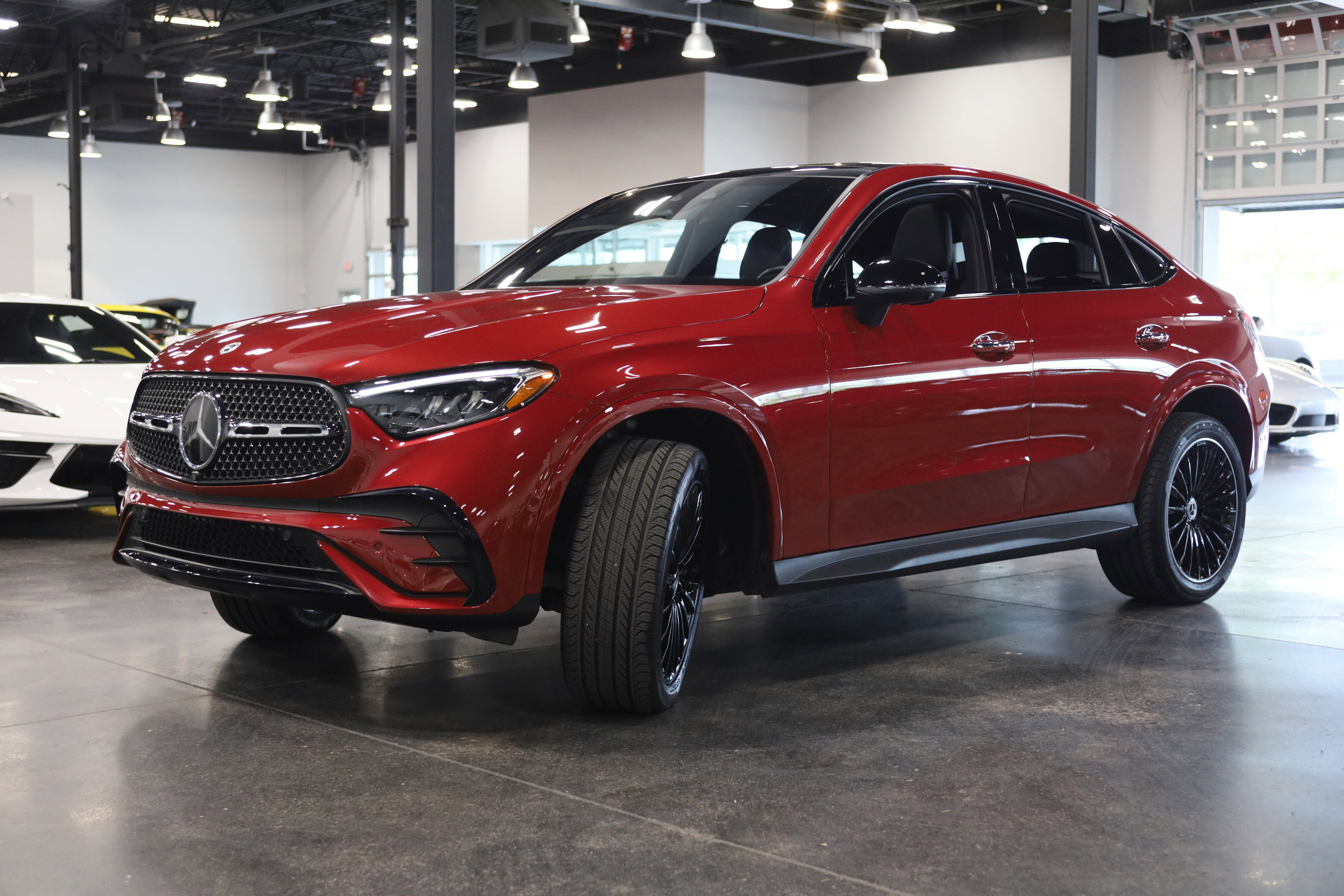 Used 2024 Mercedes-Benz GLC 300 4MATIC image 3