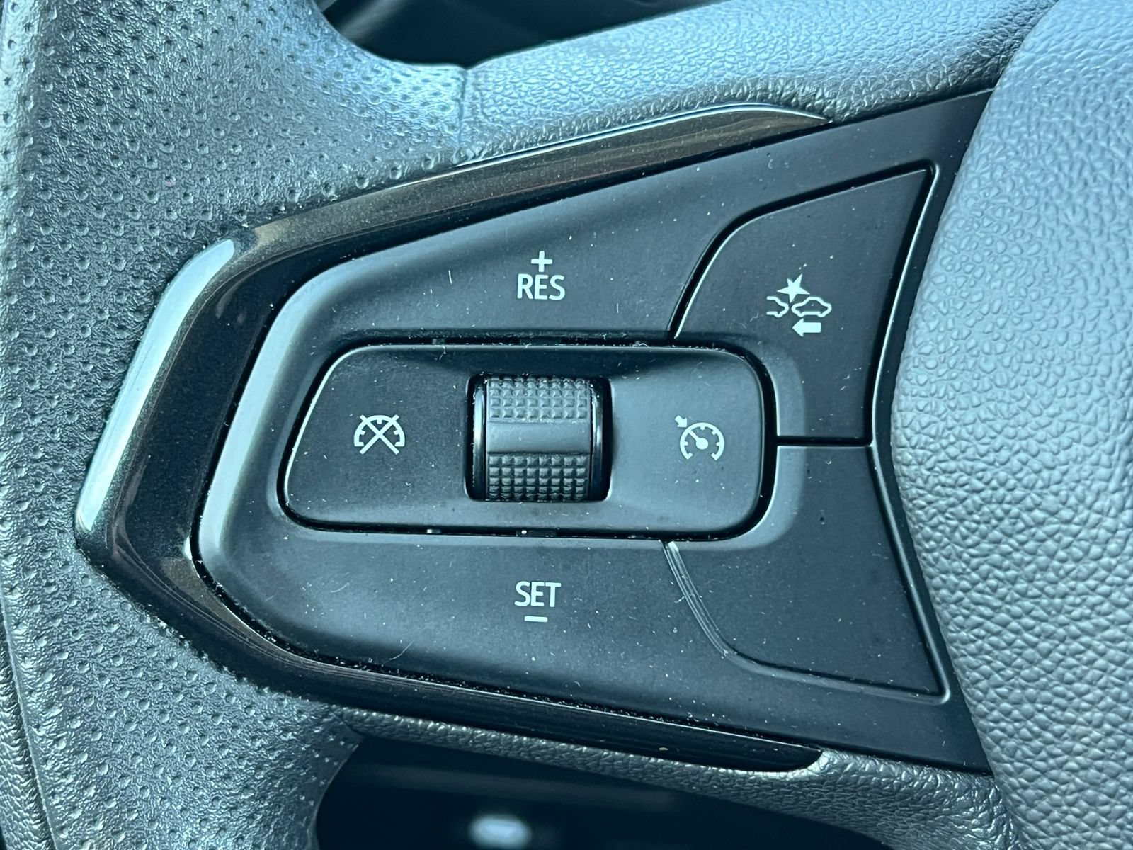 Certified 2023 Chevrolet TrailBlazer LT AWD/4WD image 22