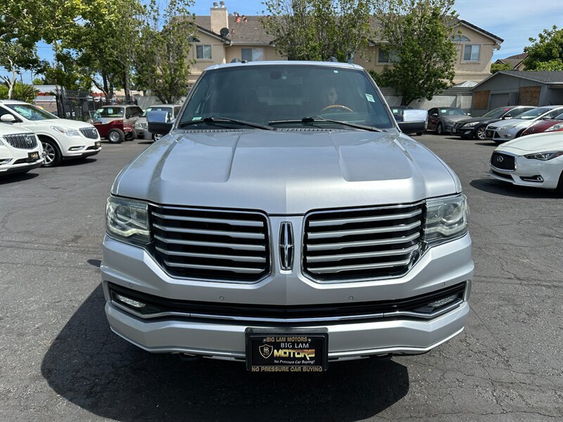 Used 2015 Lincoln Navigator 4WD image 2