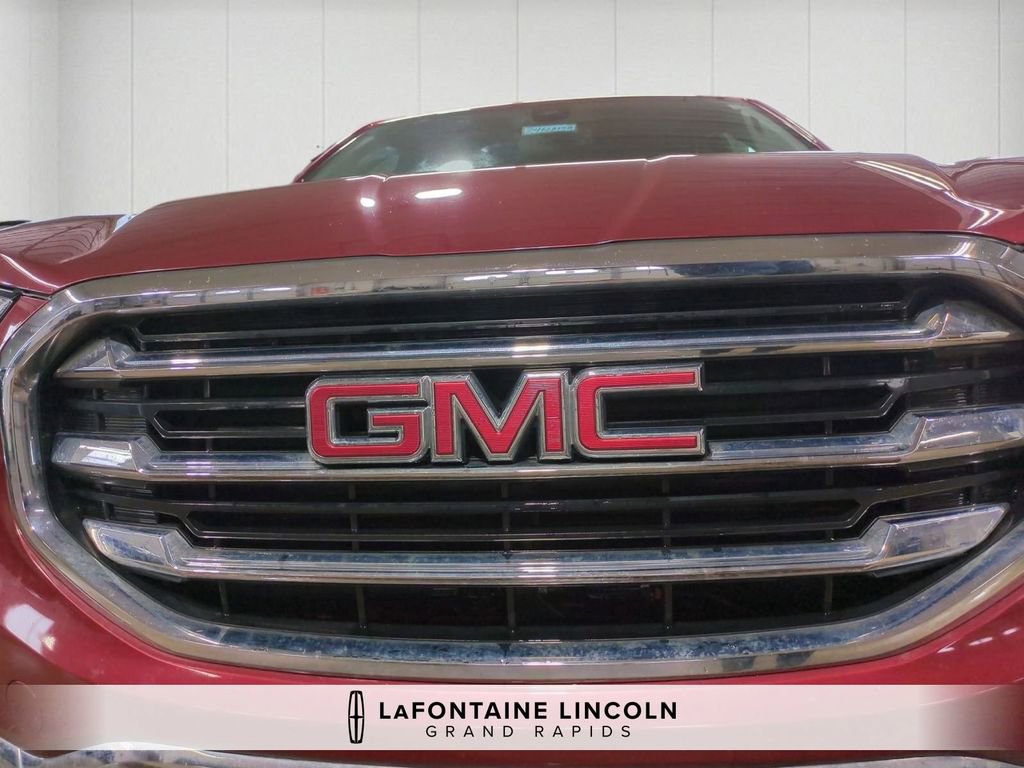 Used 2020 GMC Terrain SLT w/ Preferred Package image 9