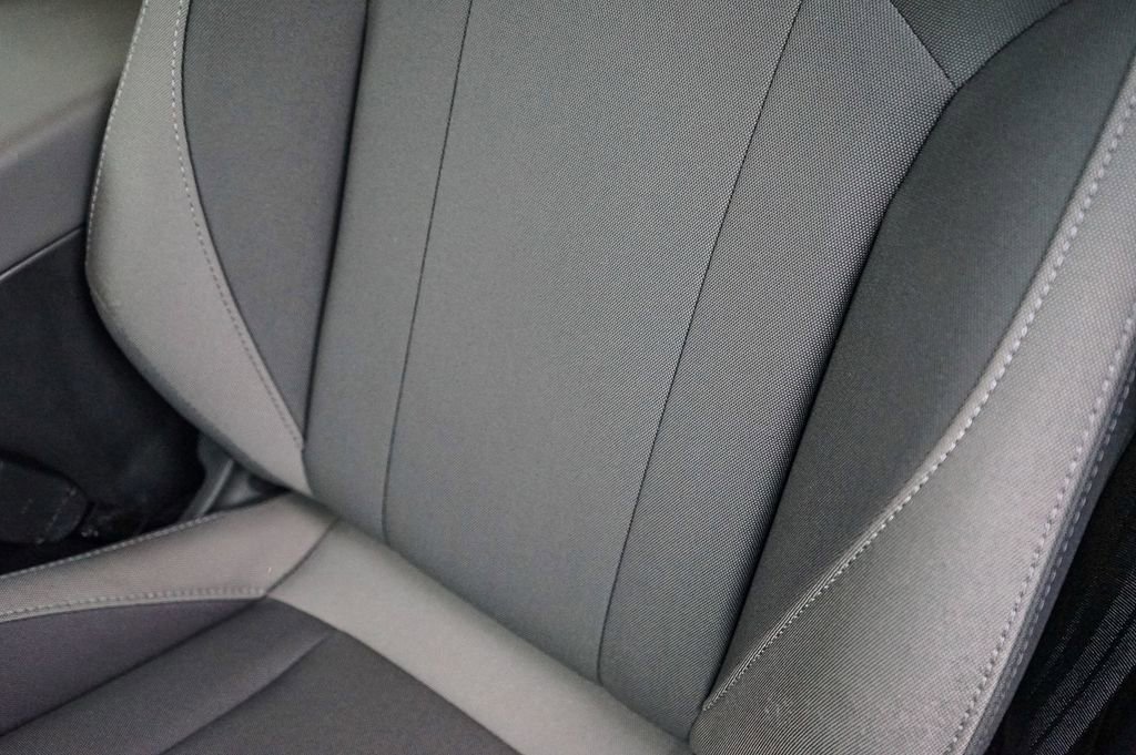 Certified 2025 Subaru Impreza 2.0i image 28