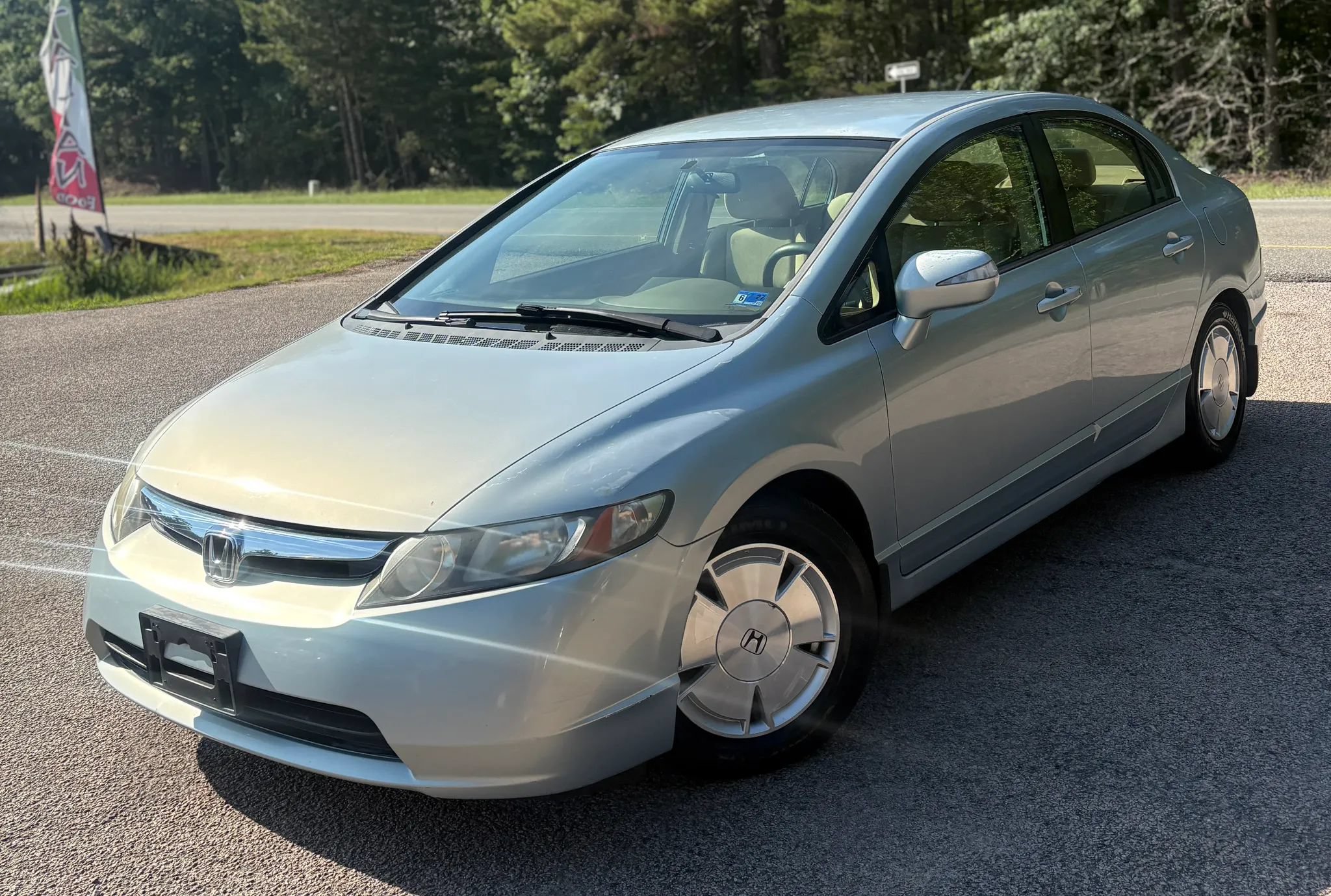 Used 2006 Honda Civic Hybrid Sedan image 2
