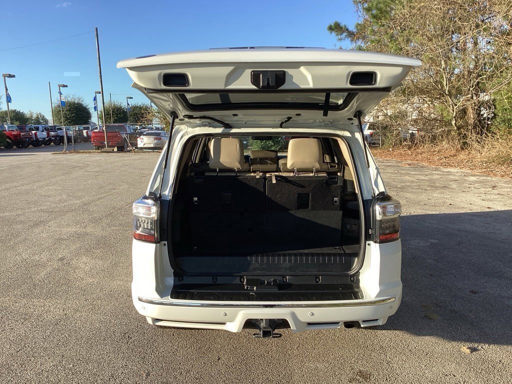 Used 2018 Toyota 4Runner Limited image 9