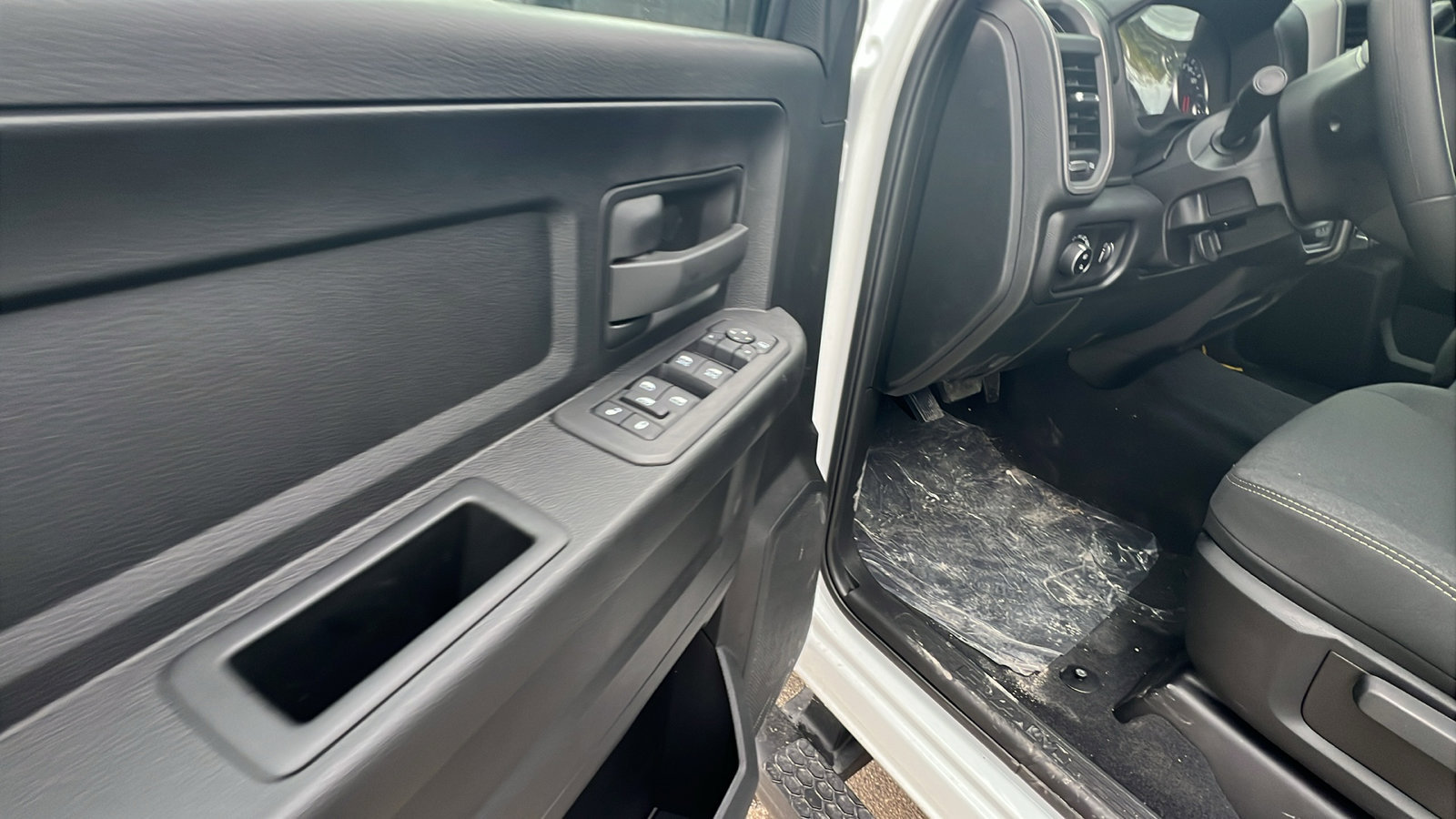 New 2026 RAM 2500 Tradesman image 15