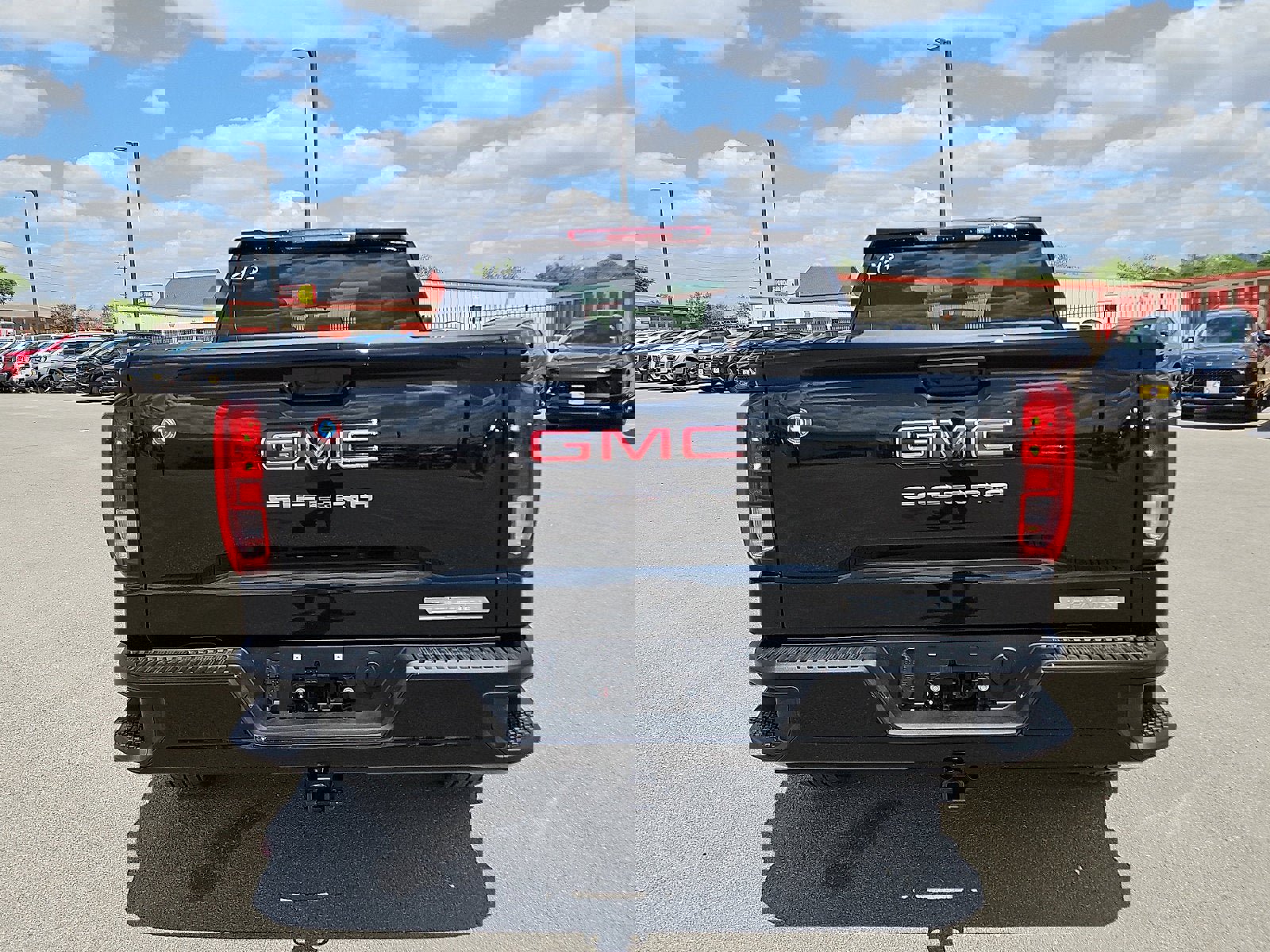 New 2026 GMC Sierra 1500 Elevation image 4