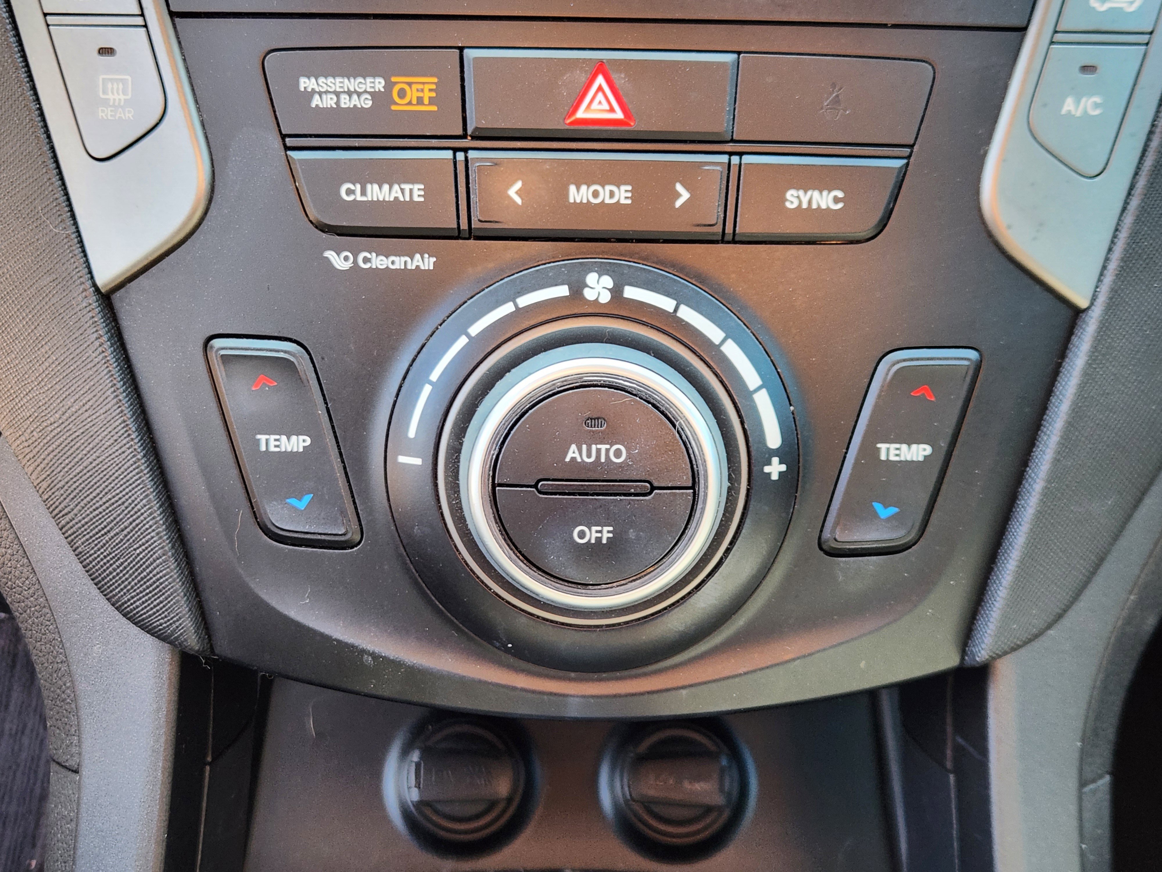 Used 2018 Hyundai Santa Fe Sport w/ Cargo Package image 23