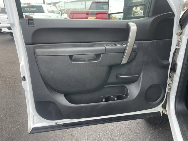 Used 2013 Chevrolet Silverado 2500 LT w/ Snow Plow Prep Package image 15