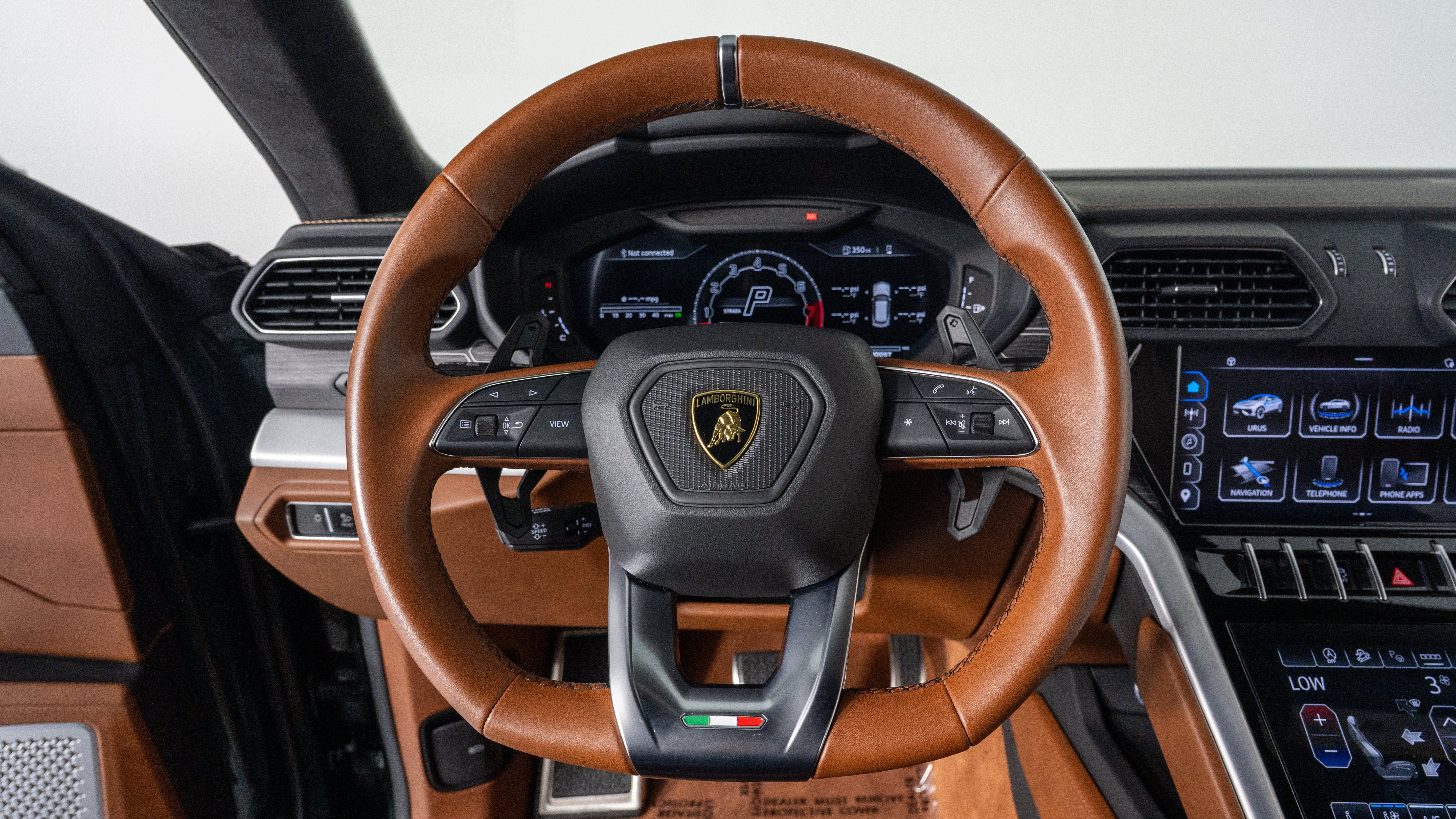 Used 2024 Lamborghini Urus S AWD/4WD image 20