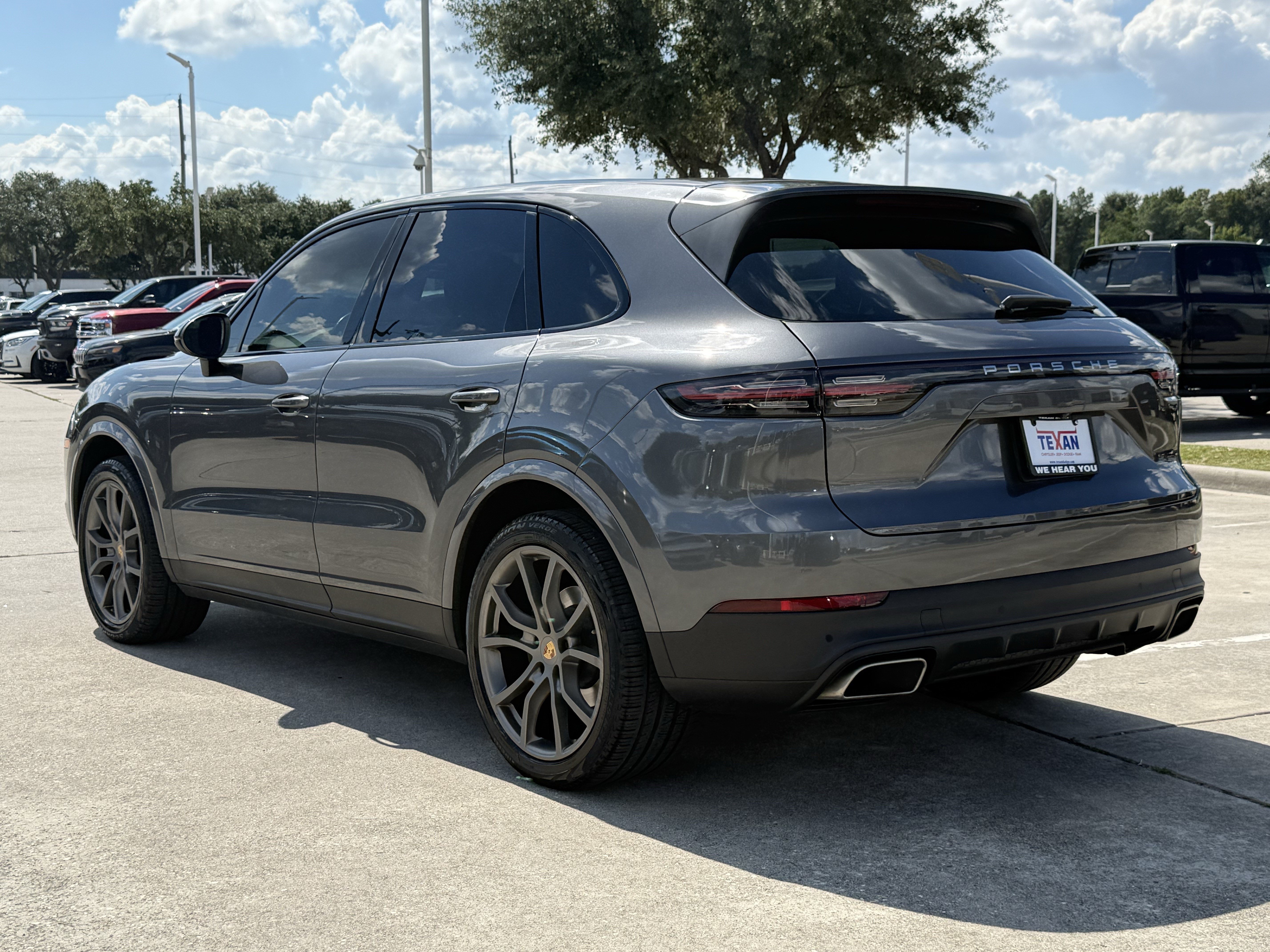 Used 2020 Porsche Cayenne AWD/4WD image 7