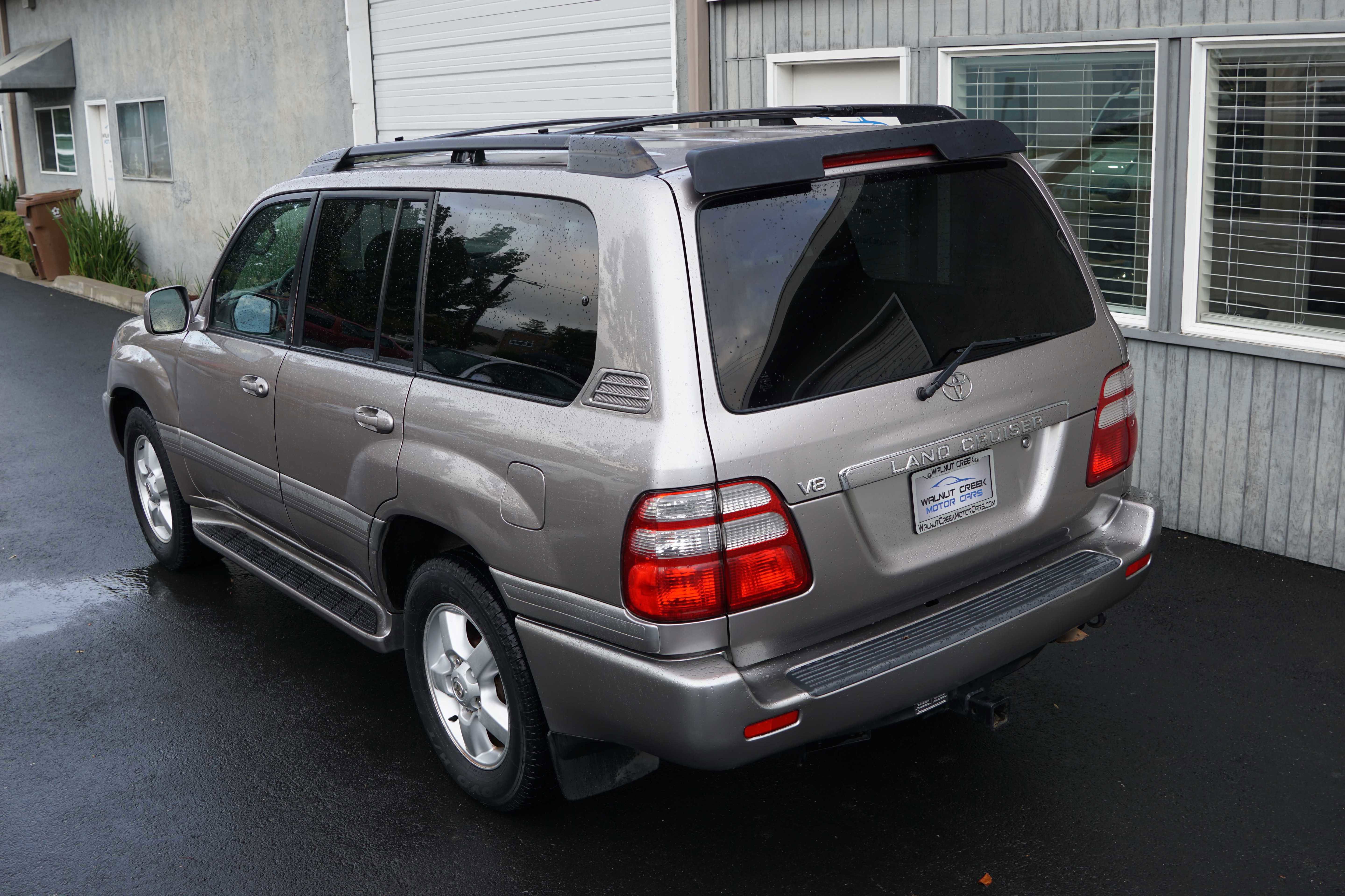 Used 2004 Toyota Land Cruiser image 17