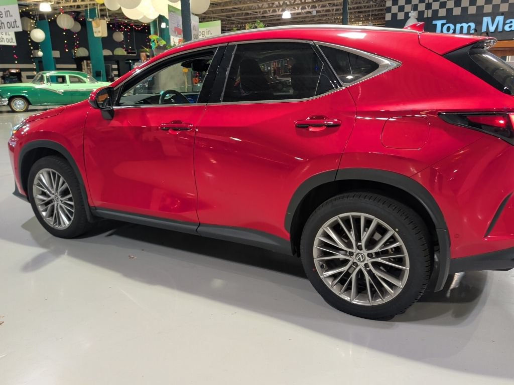 Used 2024 Lexus NX 350h AWD w/ Vision Package image 11
