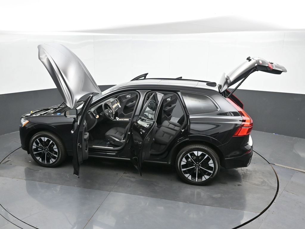 New 2026 Volvo XC60 B5 Plus w/ Protection Package Premier image 50
